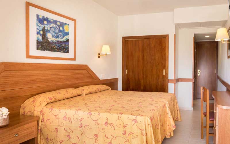 HTOP ROYAL BEACH HOTEL